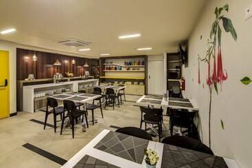 هتل Arawi Miraflores Express