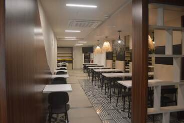 هتل Arawi Miraflores Express