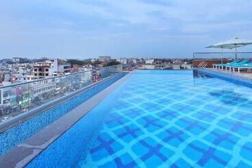 هتل Golden Premier Amritsar