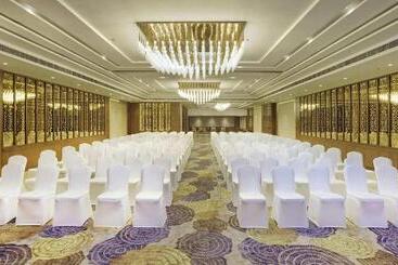 هتل Golden Premier Amritsar