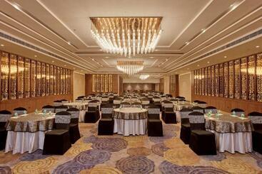 هتل Golden Premier Amritsar
