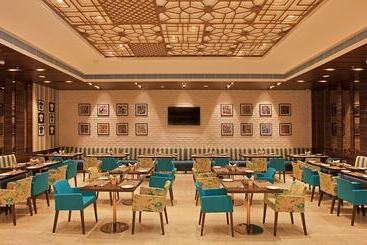 هتل Golden Premier Amritsar