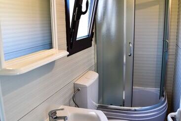 هتل Mobile Homes Giovanni's Beach Copacabana