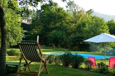 هتل روستایی Self Catering Quinta Lamosa   Responsible Tourism For 2 People