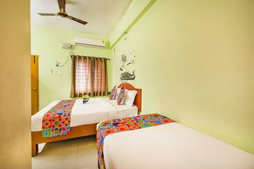 Fabhotel Ssb Residency
