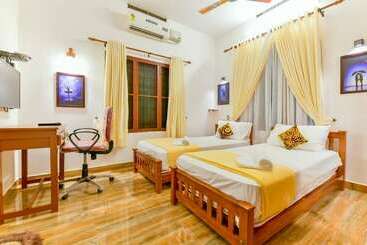 هتل Stayapart  Peter S Inn Home Stay