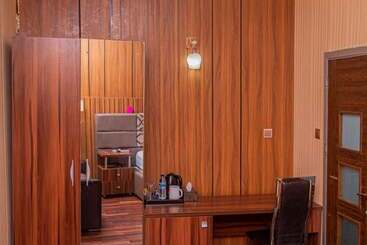 Mahogany Hotel And Suites