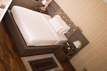 Mahogany Hotel And Suites