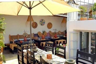 Riad Art House