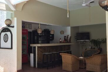 Wayside Beach Apartments
