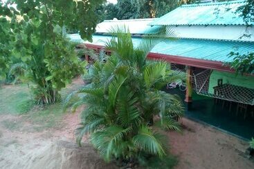 هاستل Sigiriya Village Home Stay