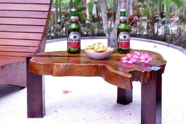 تختخواب و صبحانه Batatu Resort   Adults Only