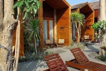 تختخواب و صبحانه Batatu Resort   Adults Only