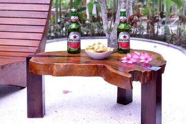 تختخواب و صبحانه Batatu Resort   Adults Only