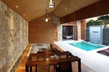 تختخواب و صبحانه Batatu Resort   Adults Only