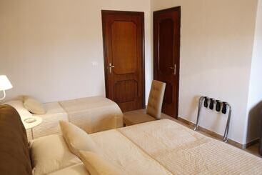 تختخواب و صبحانه Simonetta's Rooms