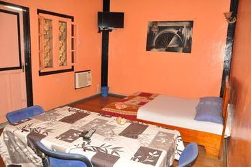 Chez Agnes