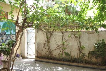 Chez Agnes