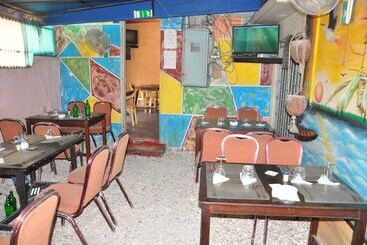 Chez Agnes