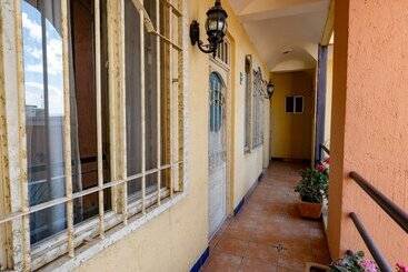 هتل Jardin Del Centro