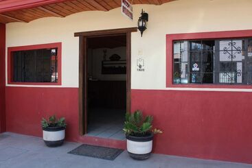 هتل Meson La Huerta