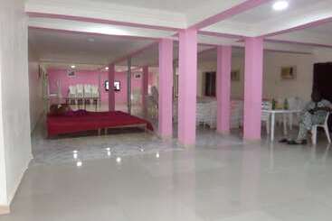 هتل Murray S Suites
