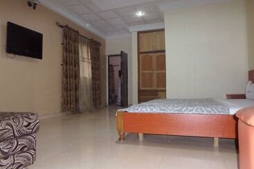 هتل Murray S Suites