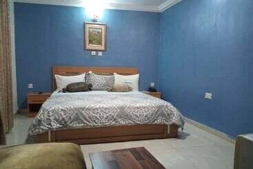 هتل Murray S Suites