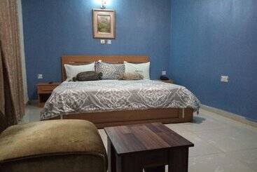 هتل Murray S Suites