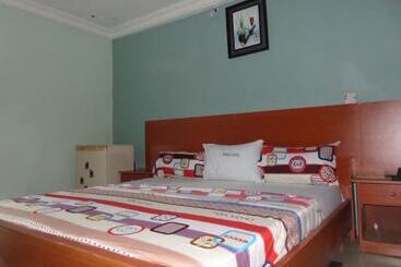 هتل Murray S Suites