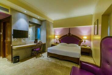 هتل Sai Palace Mangalore