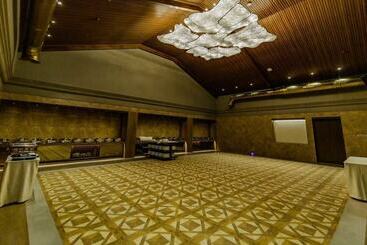 هتل Sai Palace Mangalore