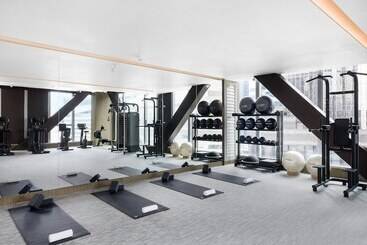 هتل The St. Regis Hong Kong