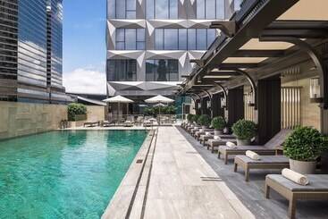 هتل The St. Regis Hong Kong