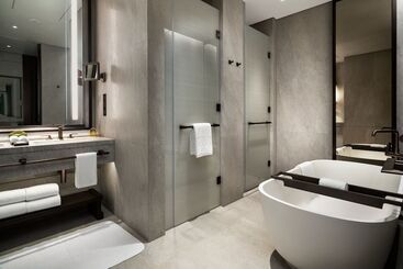 هتل The St. Regis Hong Kong