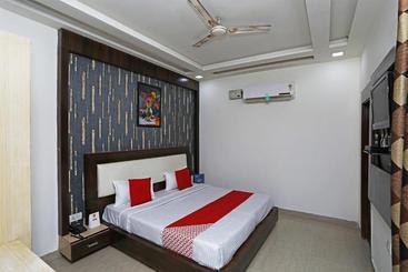 هتل Vanaya Palace By Oyo Rooms