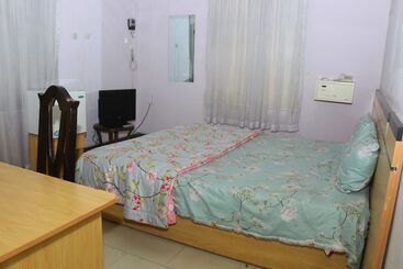 Tourist Castle Hotel And Suites