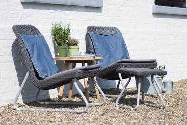 B&b Eikenlaan 12