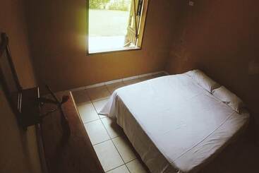 هاستل Itamambuca Suites