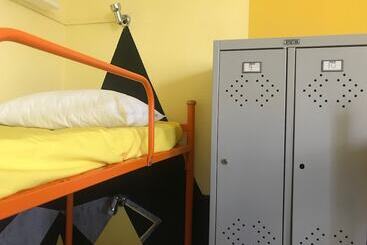 Hostel Orange