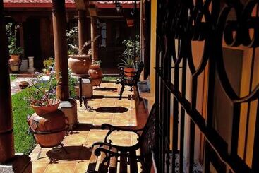 هتل Casa María Eunice