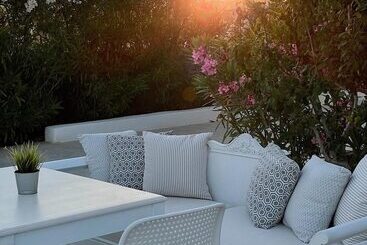 هتل Hermoso Luxury Suites
