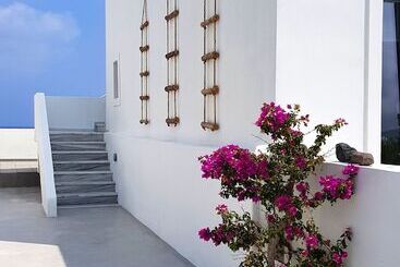 هتل Hermoso Luxury Suites