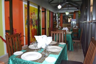 هتل Greenlodge