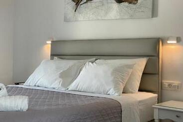 هتل Hermoso Luxury Suites