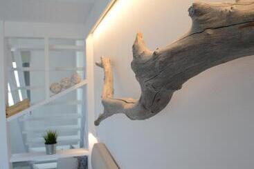 هتل Hermoso Luxury Suites