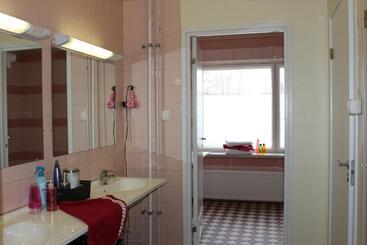 هتل Kartanohostel Annacatharina