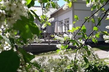 هتل Kartanohostel Annacatharina