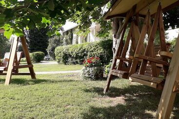 هتل Kartanohostel Annacatharina