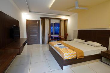 هتل Park Inn Beach Resort